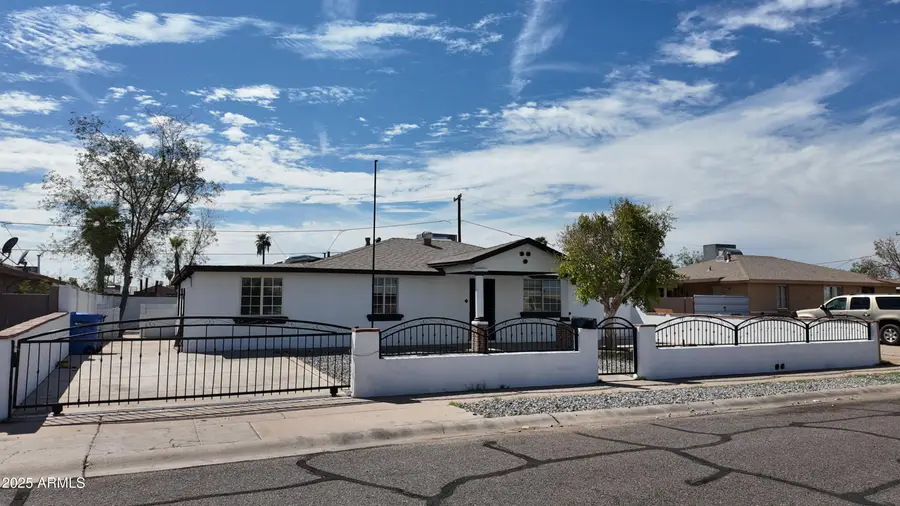 1340 N 38th Drive, Phoenix, AZ 85009 - #2