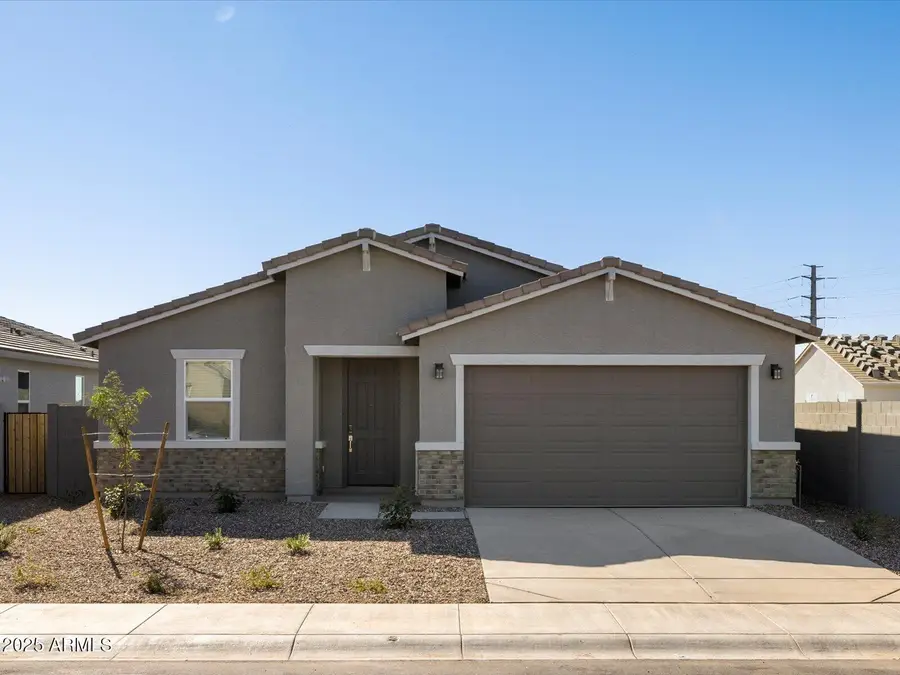 2563 E Grenache Road, San Tan Valley, AZ 85143 - Image #2