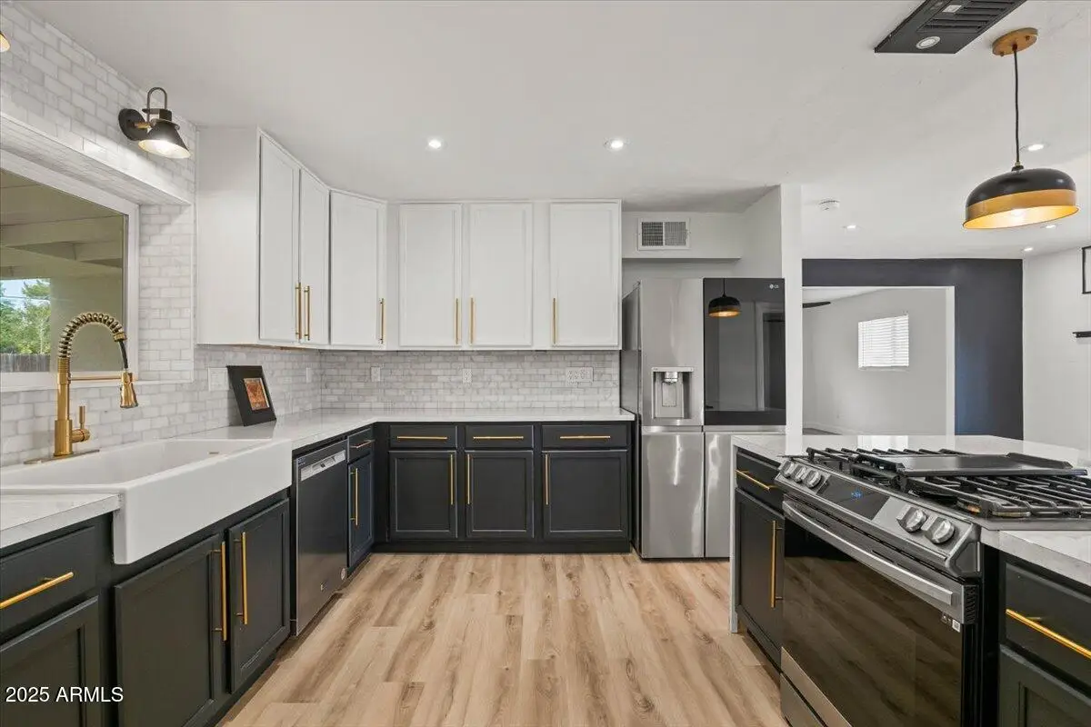 5237 E Windsor Avenue, Phoenix, AZ 85008 - Image #1