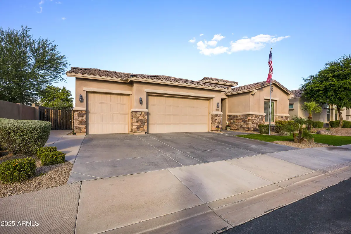 6679 S Jacqueline Way, Gilbert, AZ 85298 - Image #1