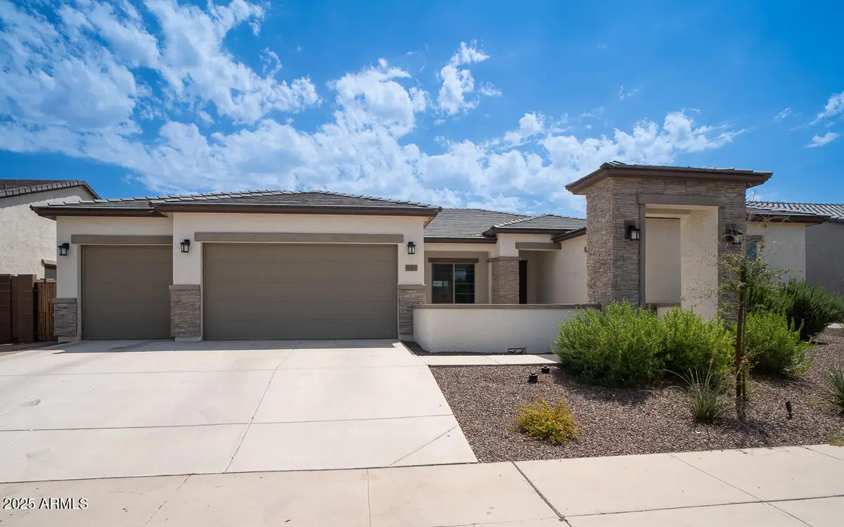 8513 S 22nd Drive, Phoenix, AZ 85041 - Image #1