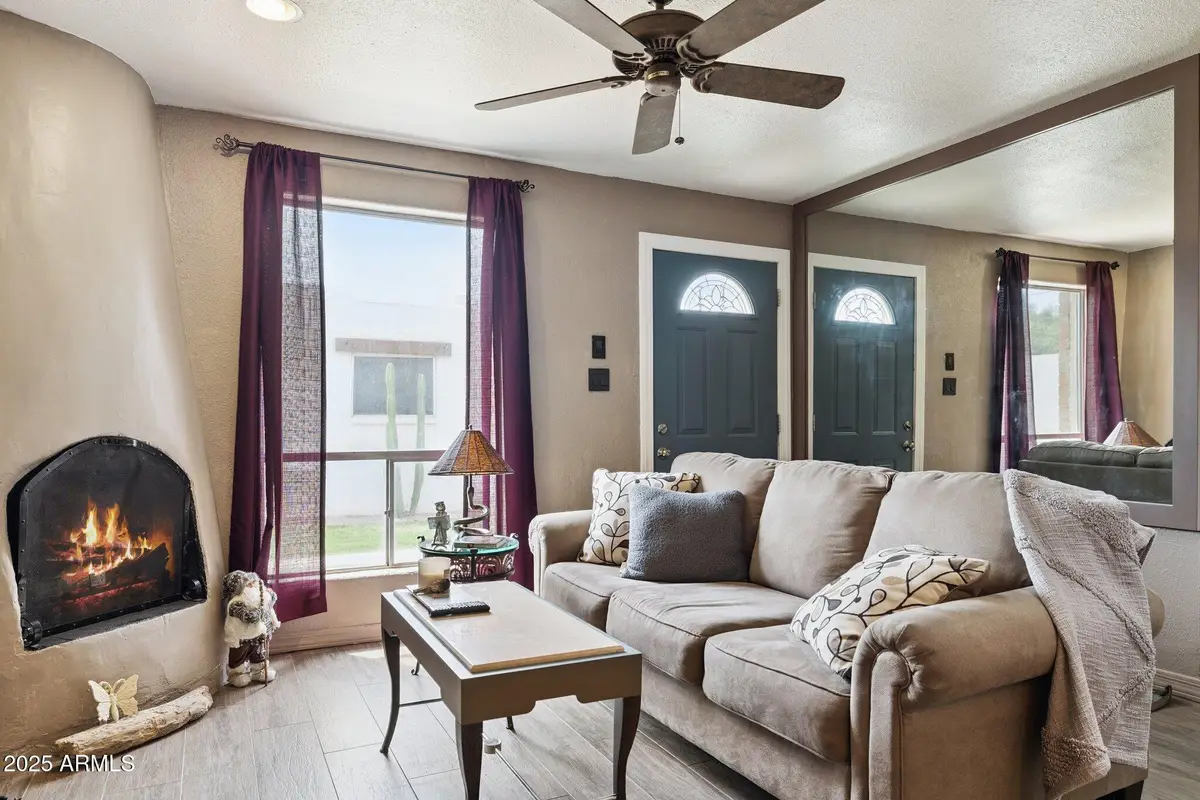 8054 E Oak Street, Scottsdale, AZ 85257 - Image #1