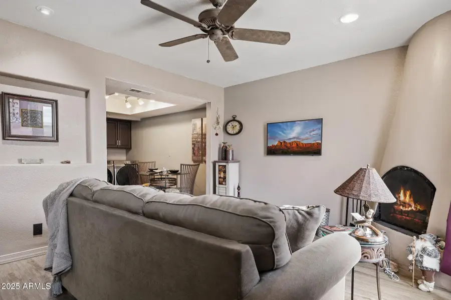 8054 E Oak Street, Scottsdale, AZ 85257 - Image #3