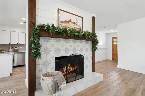 1028 E Manzanita Drive, Phoenix, AZ 85020