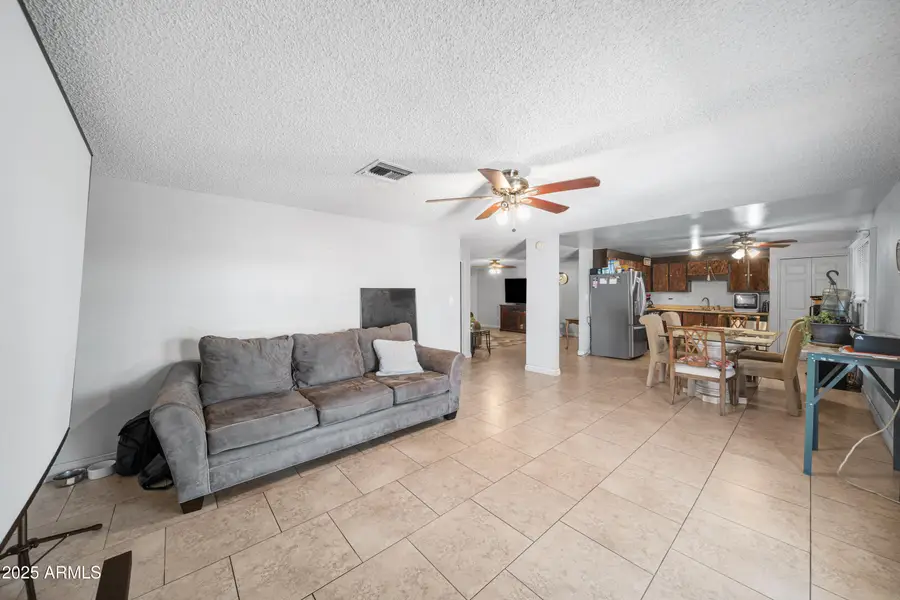 2024 N 64th Lane, Phoenix, AZ 85035 - Image #3