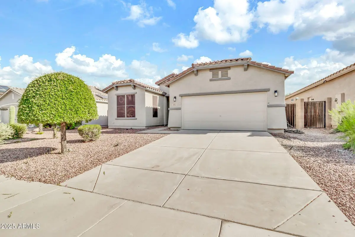 2237 W Agrarian Hills Drive, San Tan Valley, AZ 85144 - Image #1