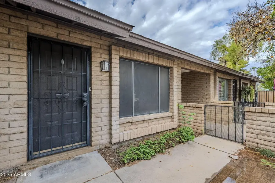 16 W Loma Vista Drive #104, Tempe, AZ 85282 - Image #3