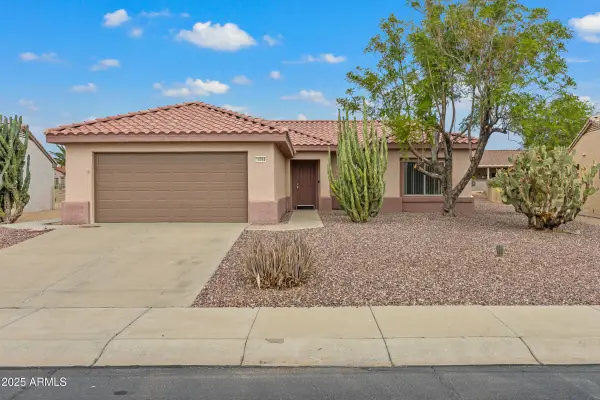 16068 W Glendora Court, Surprise, AZ 85374