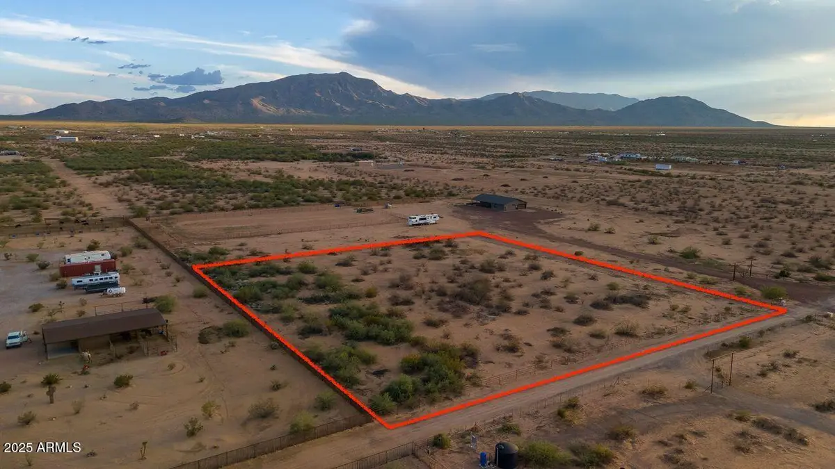 xx W Buffalo Dog Road, Aguila, AZ 85320 - Image #1