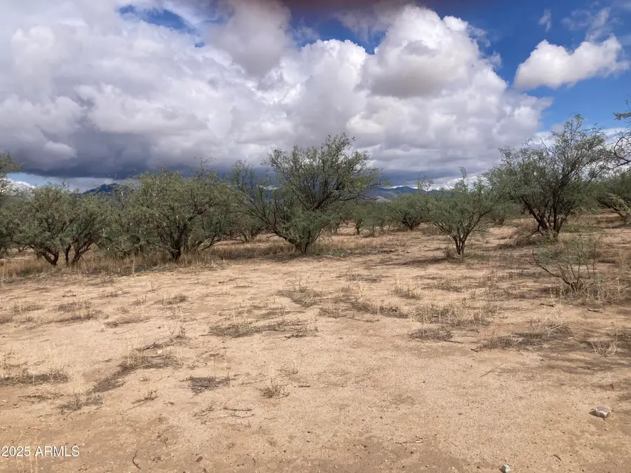 446 W Oak Street #5, Whetstone, AZ 85616 - Image #2