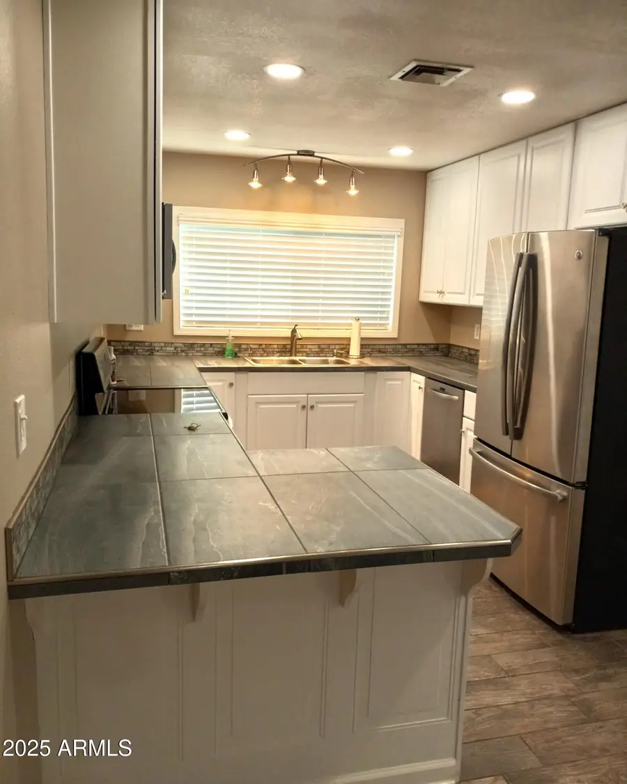 7509 E Rancho Vista Drive, Scottsdale, AZ 85251 - Image #2