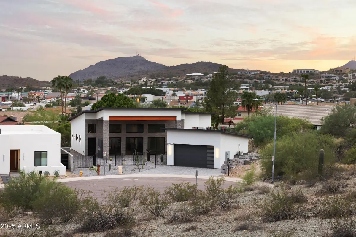 13036 N 23rd Place, Phoenix, AZ 85022 - Image #1