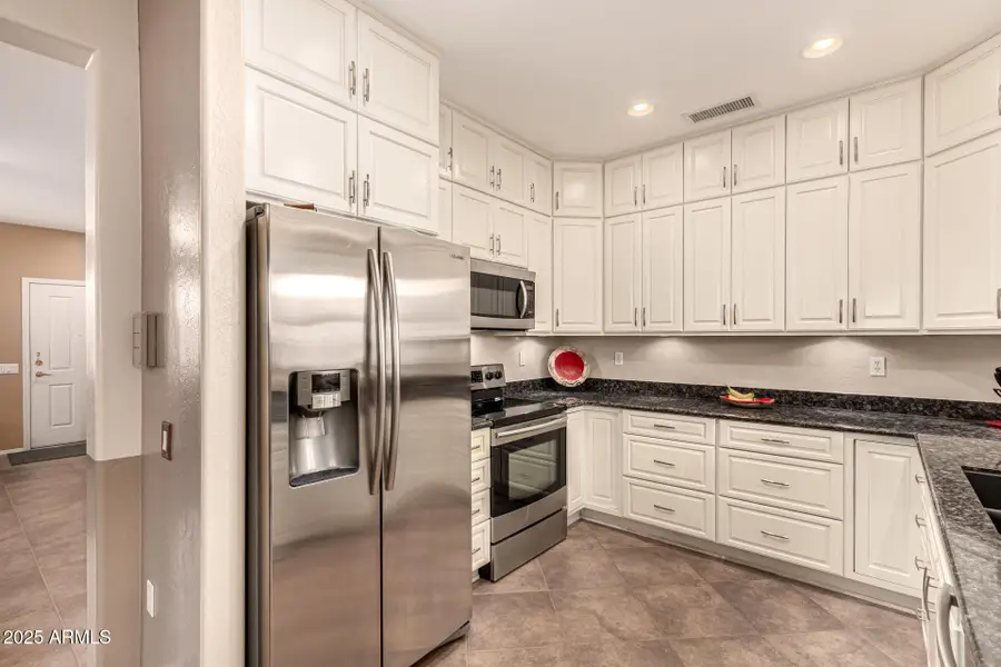 16928 W Eureka Springs Drive, Surprise, AZ 85387 - Image #3