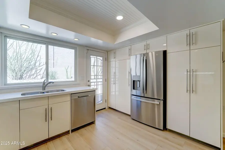 1658 N Sierra Vista Drive, Tempe, AZ 85288 - Image #2