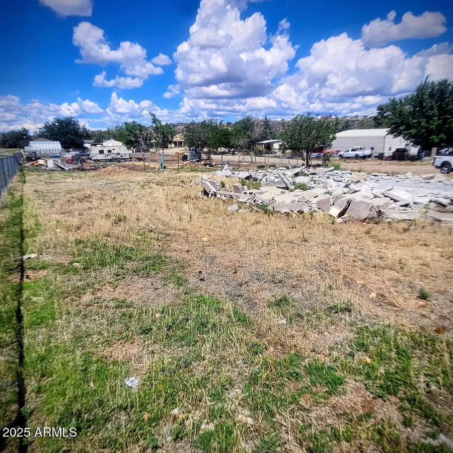 18318 S Frontier Road #328, Peeples Valley, AZ 86332 - Image #2