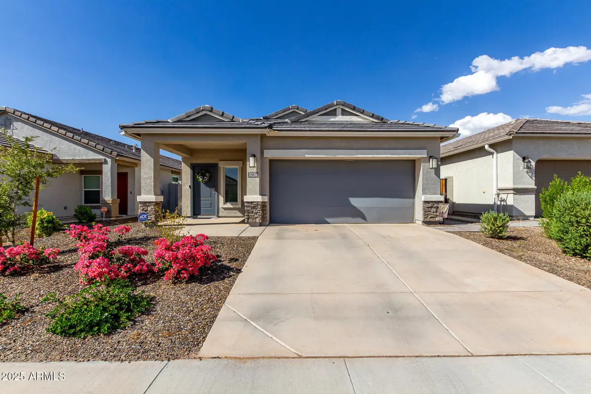 3226 W Stanton Avenue, Apache Junction, AZ 85120 - #1