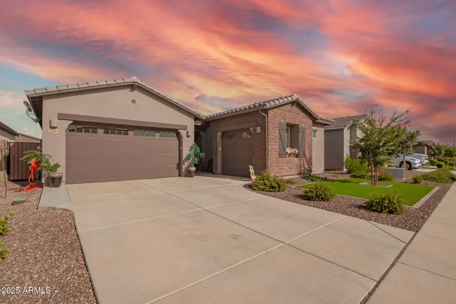 32543 N Woodside Drive, San Tan Valley, AZ 85143 - Image #2