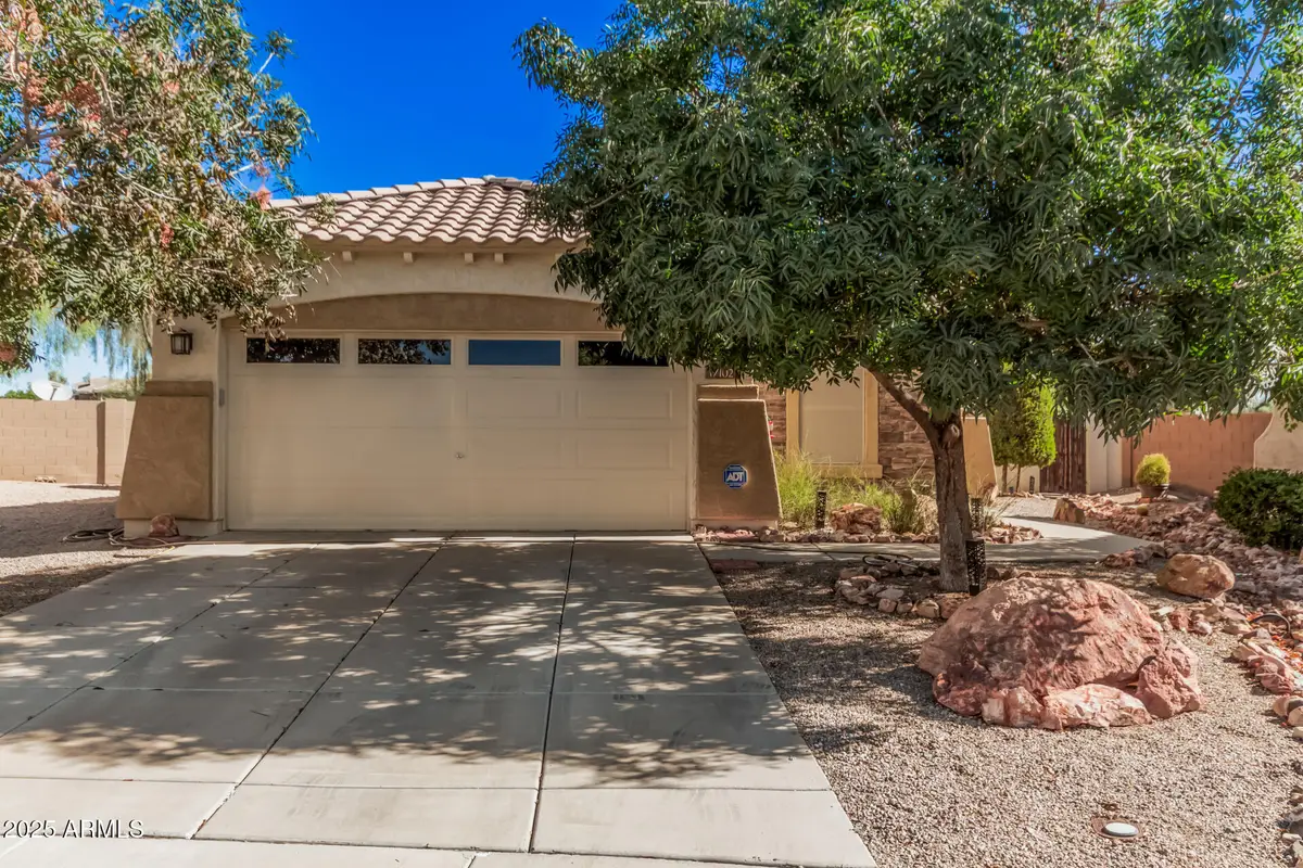 17102 W Saguaro Lane, Surprise, AZ 85388 - Image #1