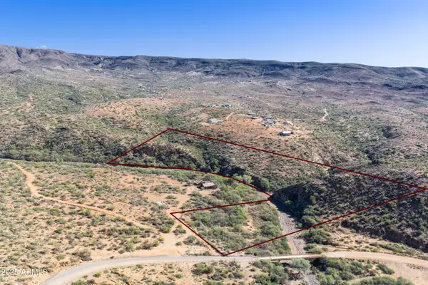 189xx S Tefft Road, Mayer, AZ 86333