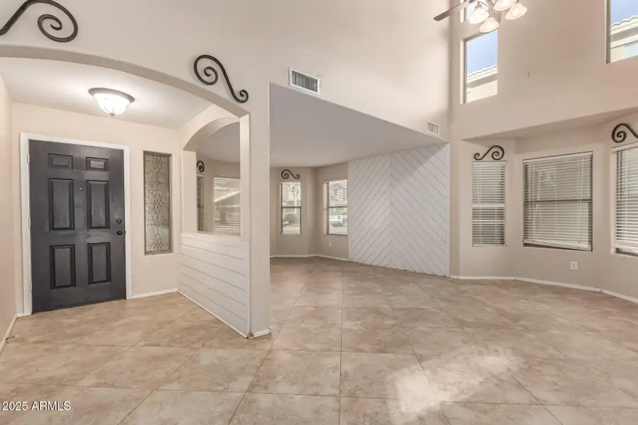 1659 E Magnum Road, San Tan Valley, AZ 85140 - Image #2