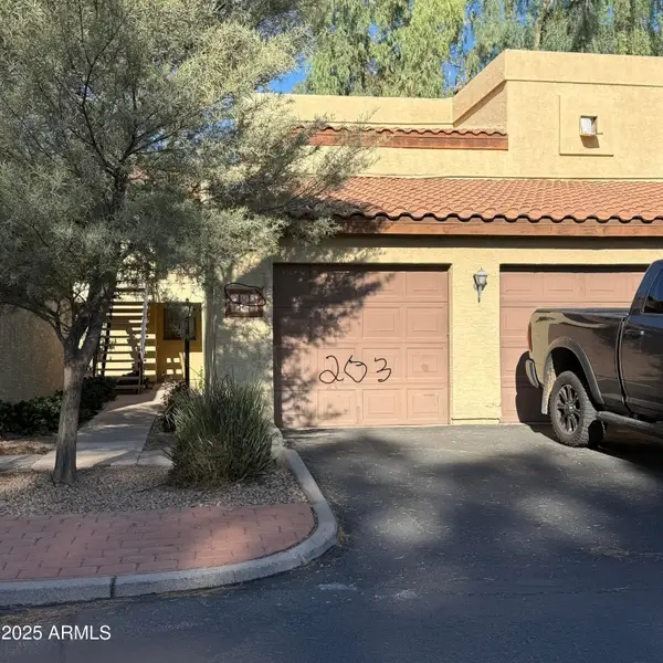 8330 N 21st Drive #J203, Phoenix, AZ 85021