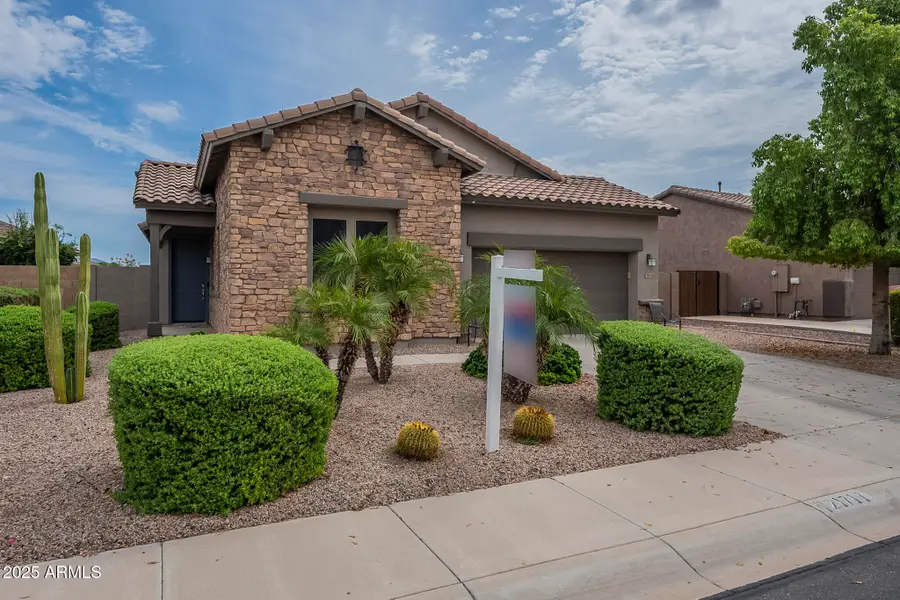 21711 N Bradford Drive, Maricopa, AZ 85138 - Image #2