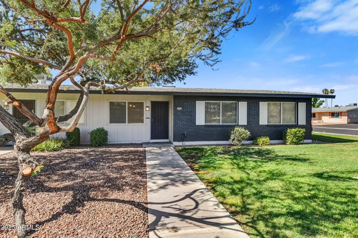 10931 W Thunderbird Boulevard, Sun City, AZ 85351 - Image #1