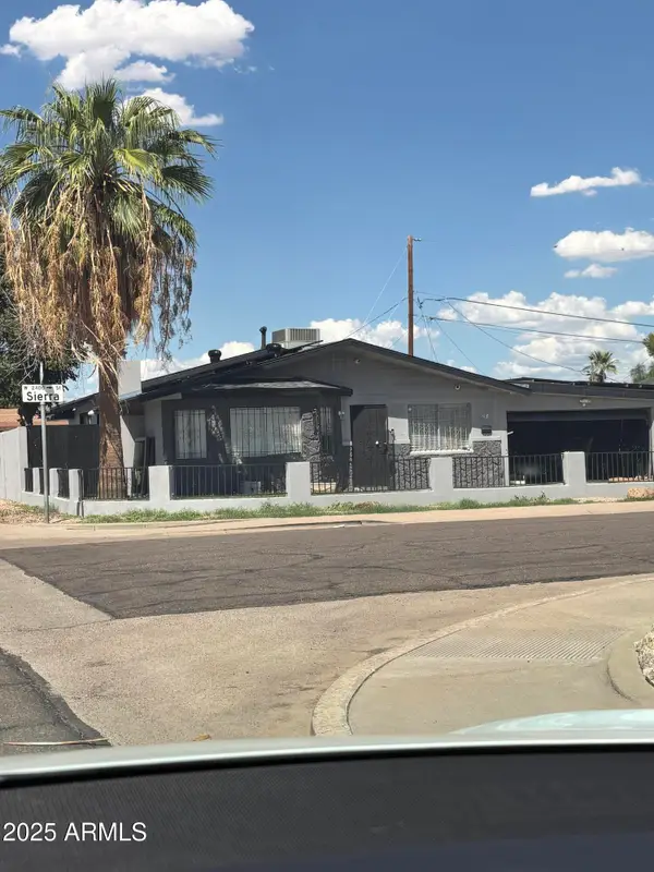 2414 W Sierra Street, Phoenix, AZ 85029