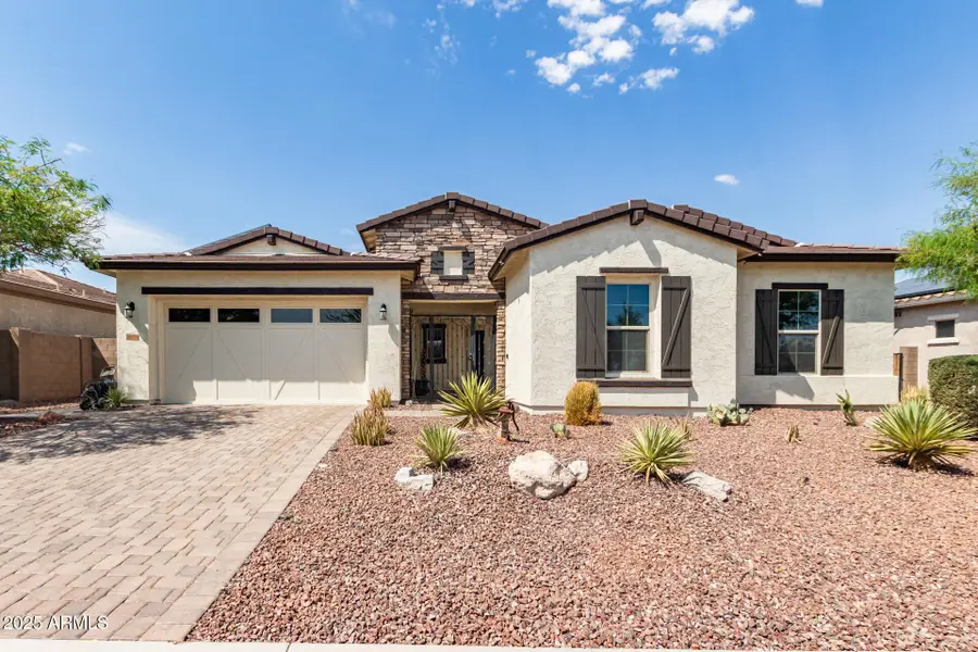 18370 W Goldenrod Street, Goodyear, AZ 85338 - Image #2
