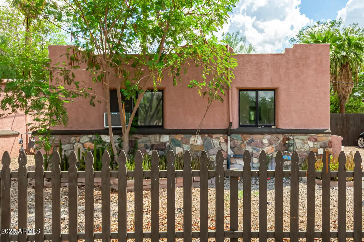 9033 N 11th Street, Phoenix, AZ 85020 - Image #1