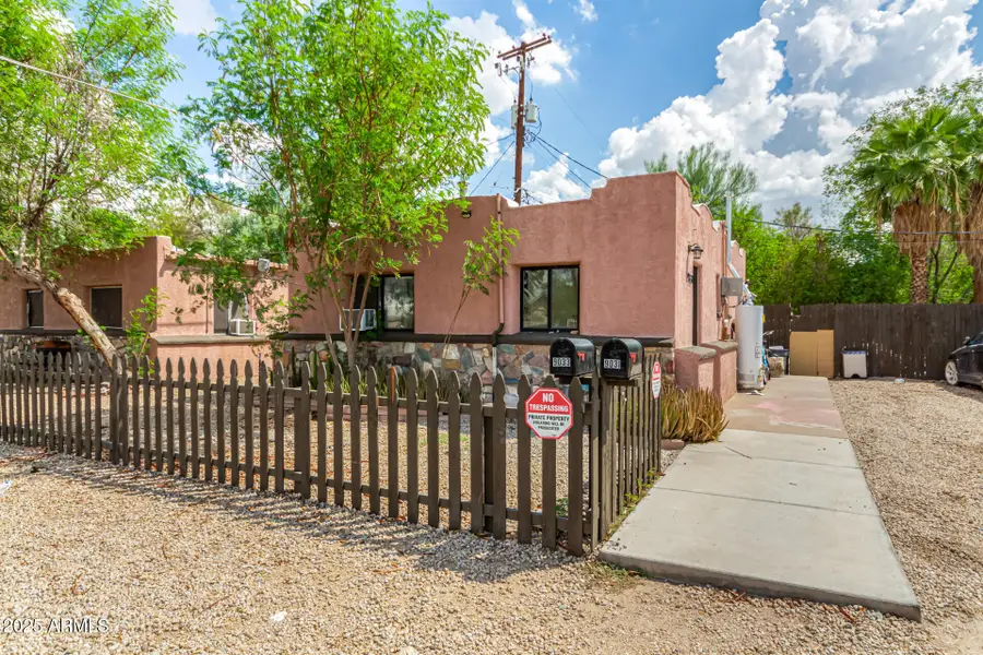 9033 N 11th Street, Phoenix, AZ 85020 - Image #2