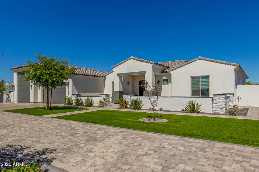 37233 N 11th Avenue, Deer Valley, AZ 85086 - Image #2