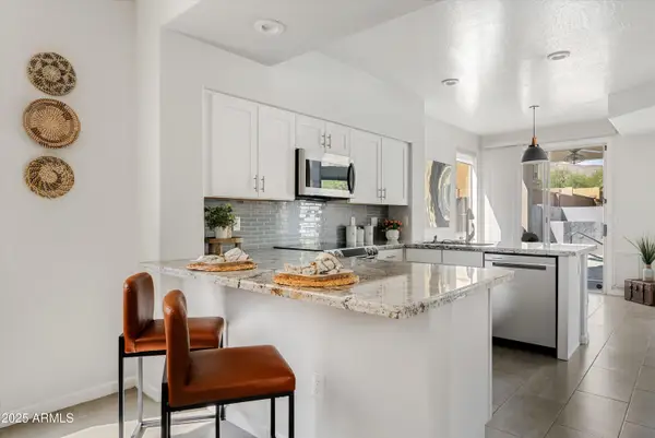 1414 E Cathedral Rock Drive, Phoenix, AZ 85048