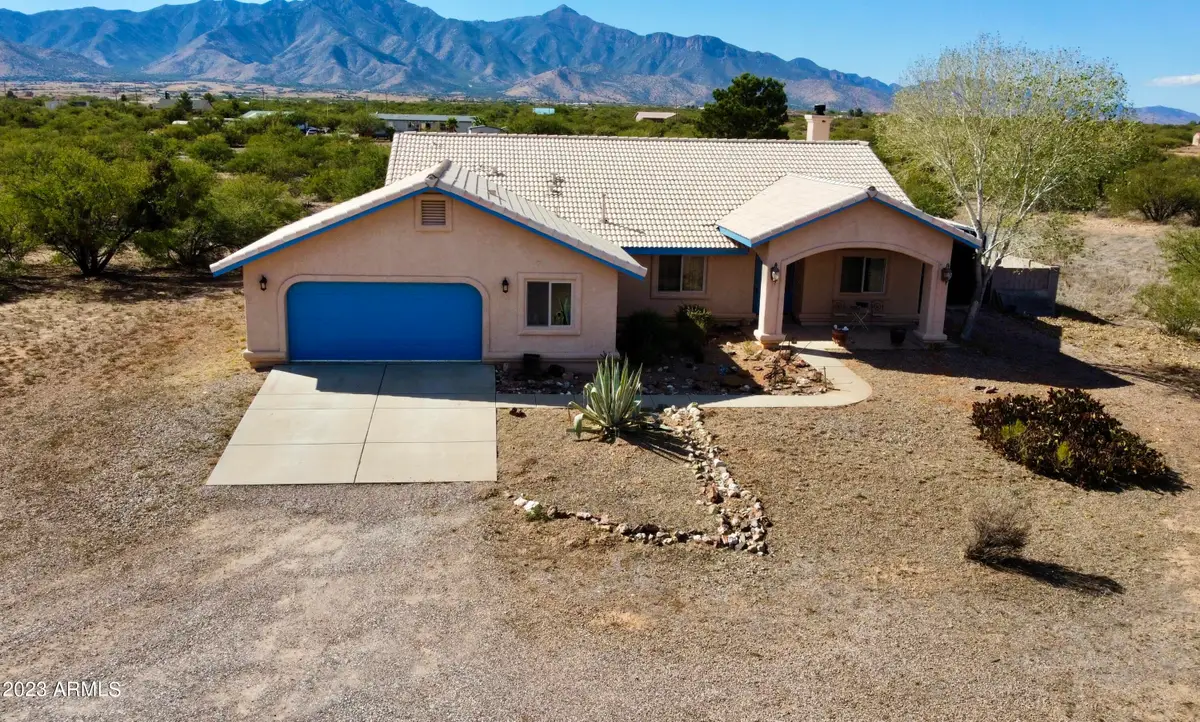 9090 S Tequila Sunrise Road, Hereford, AZ 85615 - Image #1