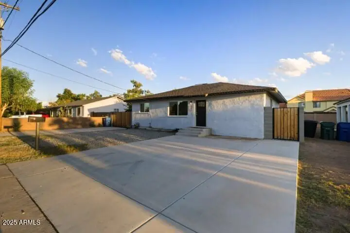 427 E Crescent Avenue, Mesa, AZ 85204 - Image #2