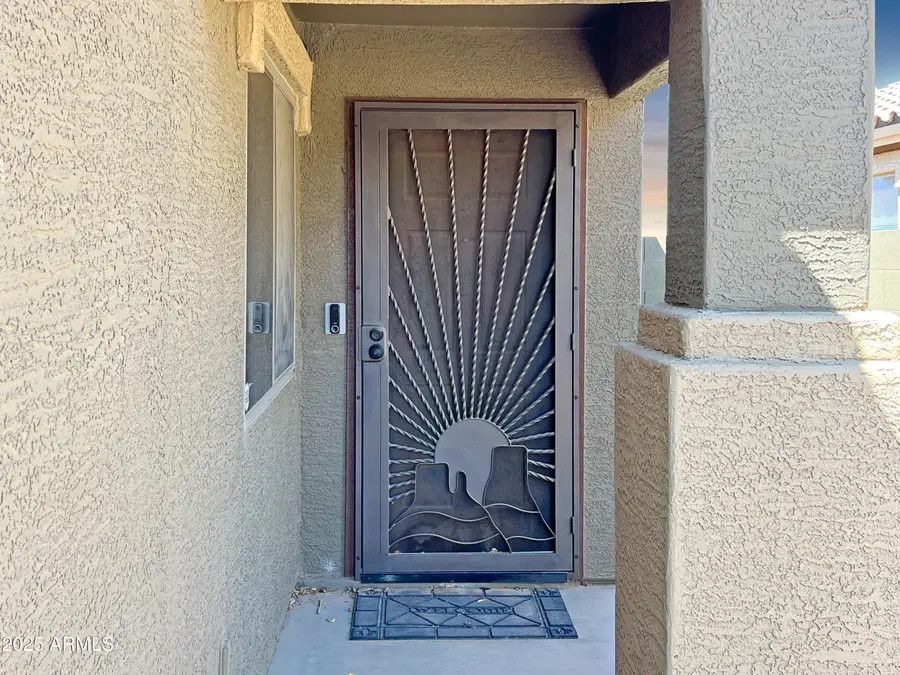 2041 N Thunderbird Avenue, Casa Grande, AZ 85122 - Image #3