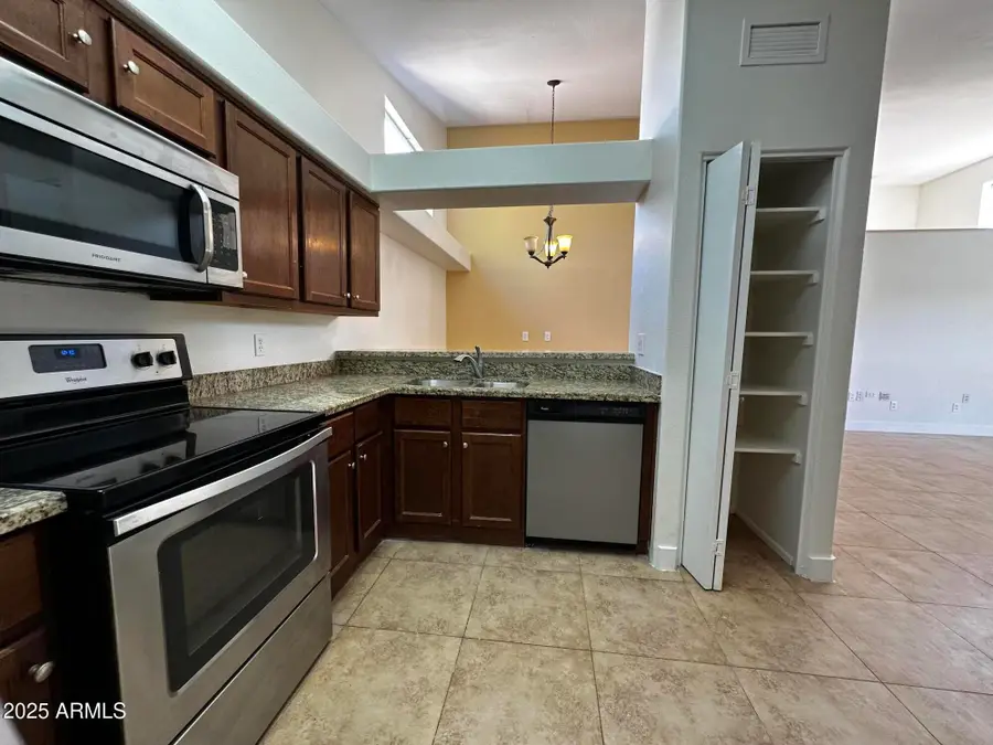 523 N Omaha Circle, Mesa, AZ 85205 - Image #3