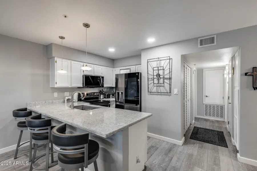 10080 E Mountainview Lake Drive #238, Scottsdale, AZ 85258 - Image #3