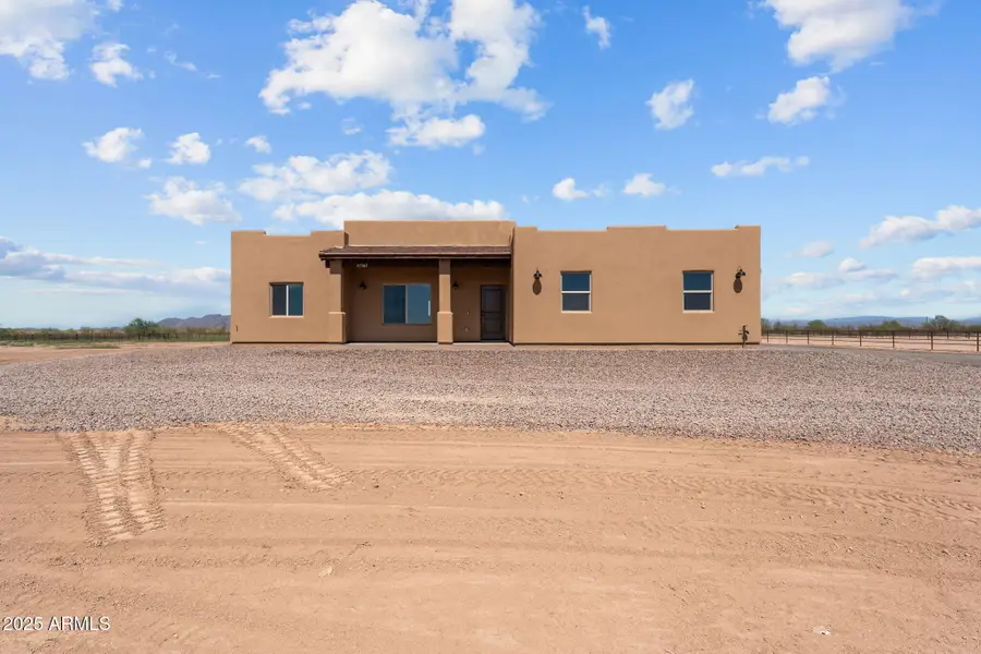 47562 W Ray Street, Aguila, AZ 85320 - Image #2