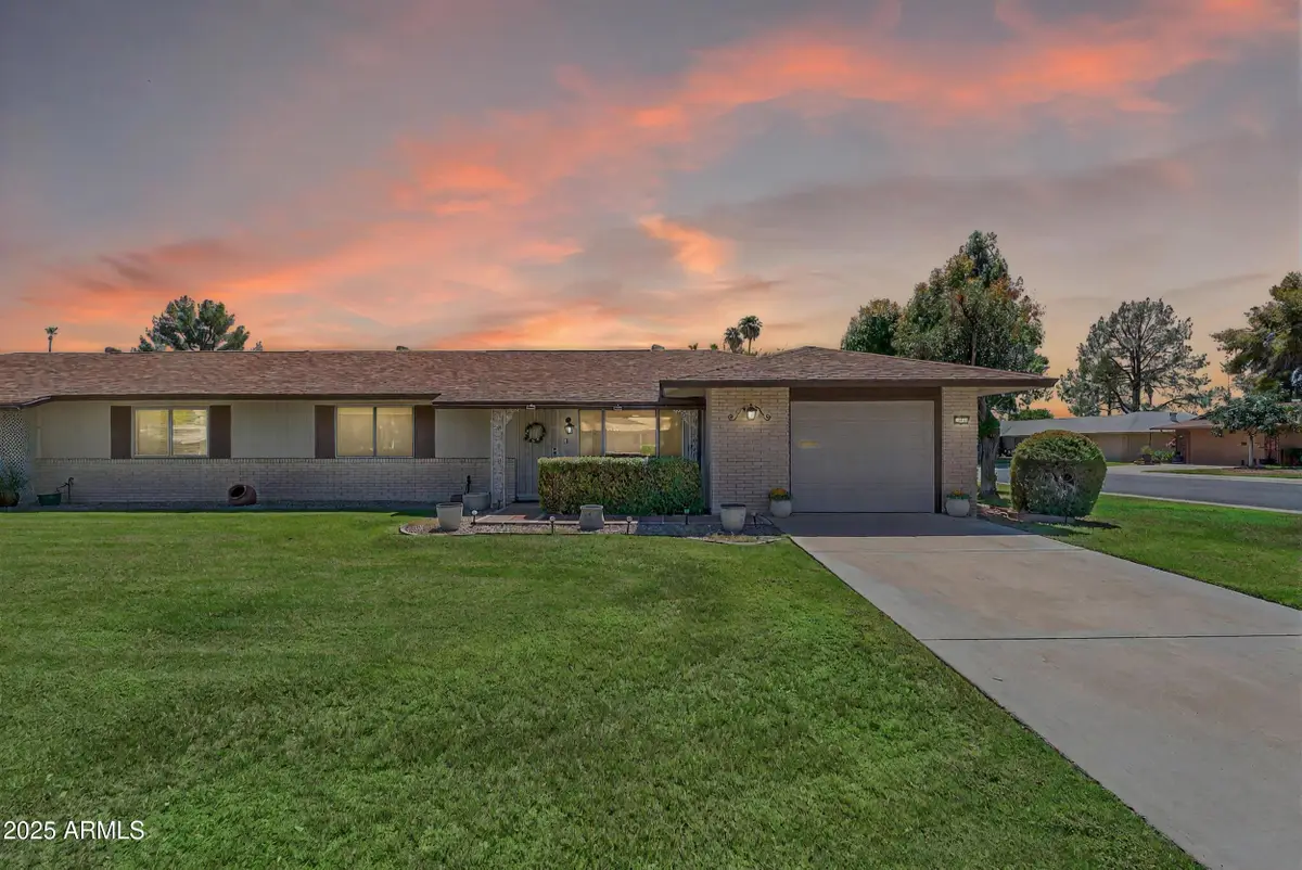 9821 W Pleasant Valley Road, Sun City, AZ 85351 - Image #1