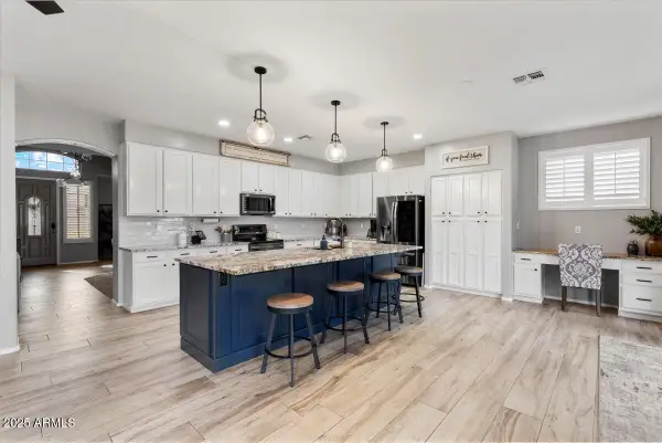 22471 N 79th Drive, Peoria, AZ 85383