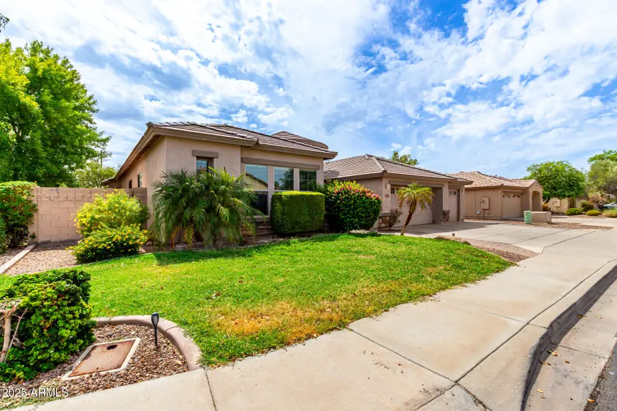 13307 W Luke Avenue, Litchfield Park, AZ 85340 - Image #2