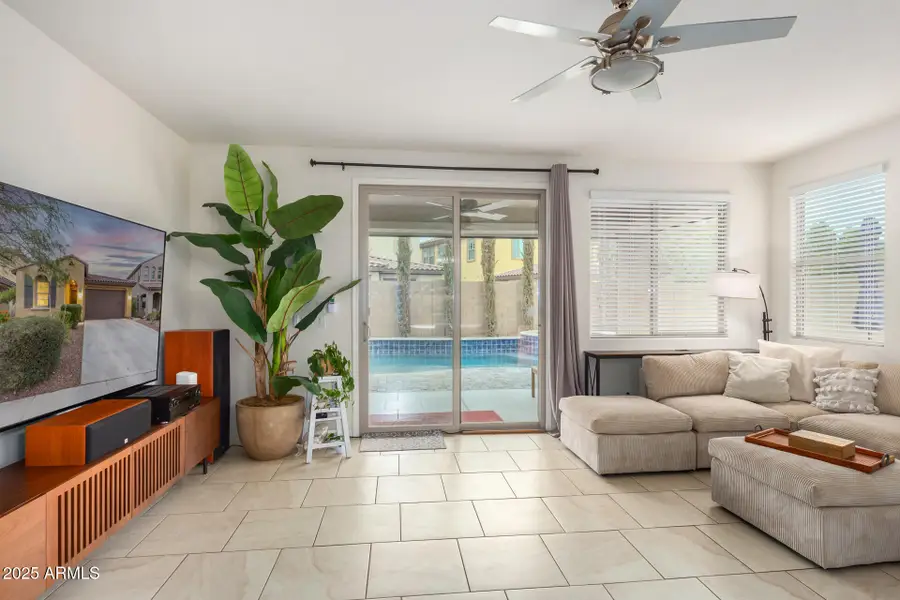 22173 N 101st Drive, Peoria, AZ 85383 - Image #3