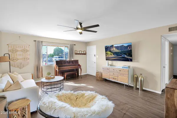 3356 W Mauna Loa Lane, Phoenix, AZ 85053