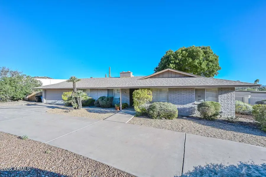 13013 N Surrey Circle, Phoenix, AZ 85029 - Image #2
