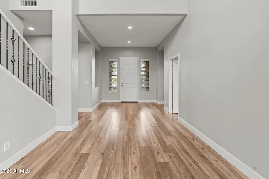 2403 W Kit Carson Court, Anthem, AZ 85086 - Image #3