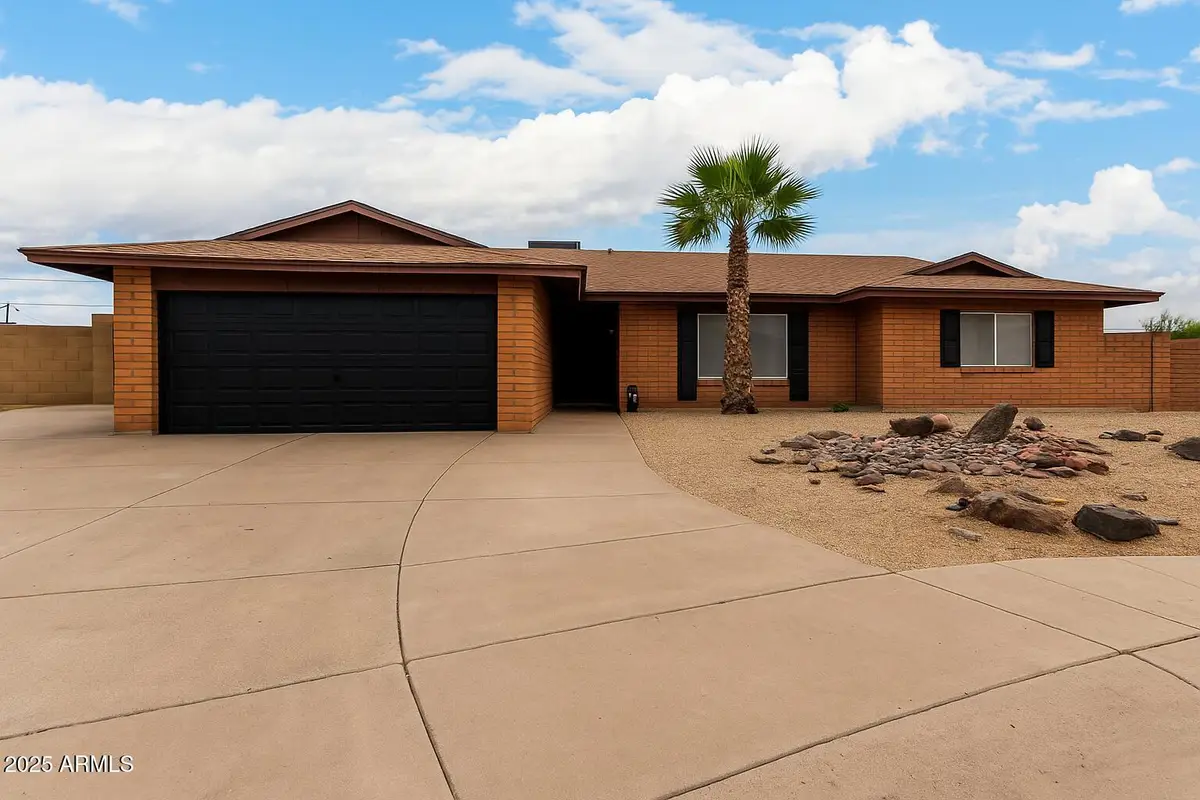 4210 W Montebello Avenue, Phoenix, AZ 85019 - Image #1