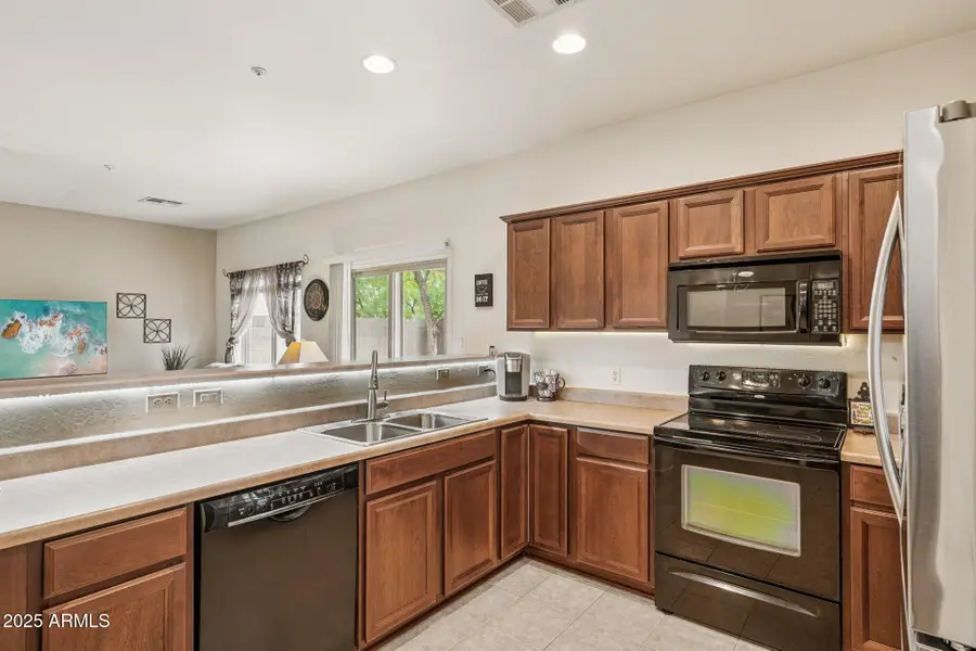 8759 W Surrey Avenue, Peoria, AZ 85381 - Image #3