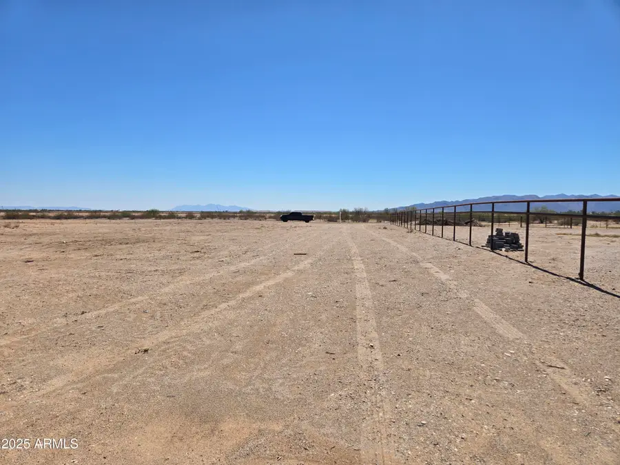 000 Xxx --, Wittmann, AZ 85361 - Image #3