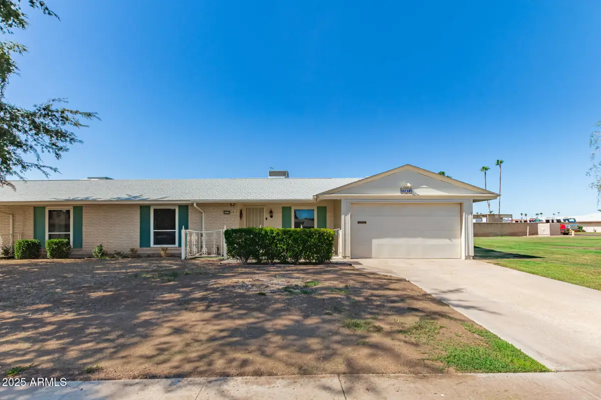 10215 W Kingswood Circle, Sun City, AZ 85351 - Image #1